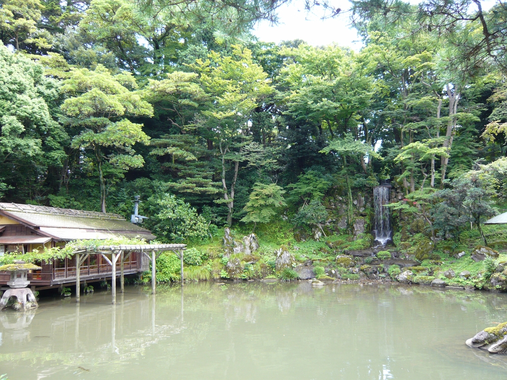 p1010835.jpg - The Japanese are pretty good at these sorts of gardens, huh?