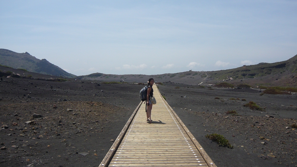 p1020645.jpg - Myra walks into the igneous desert.