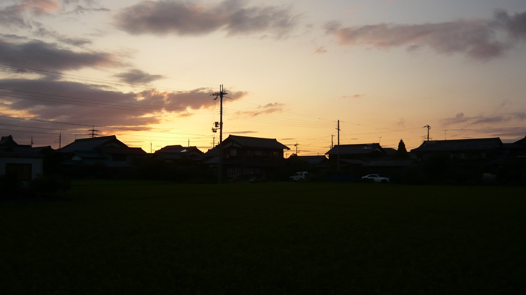 P1020865.JPG - The sun sets on Japanese houses, and my time in Japan.