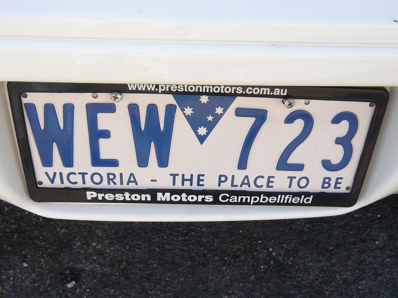 p1010408.jpg - We didn't actually make it to the state of Victoria (where Melbourne is) but our car was from there.