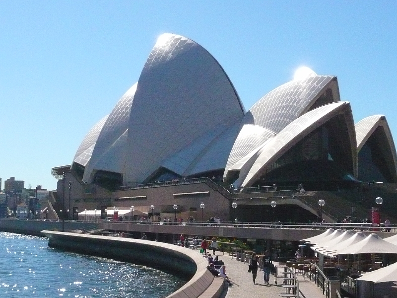 p1010539.jpg - More of the Opera House!