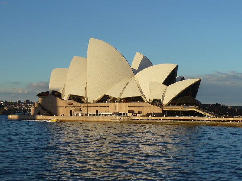 p1010597.jpg - And we're back here again, later in the day. :)  Now we're on the ferry to Manly, not because we wanted to see Manly so much as because we wanted to do a Sydney Harbour cruise and our guidebook said this was the cheapest way.