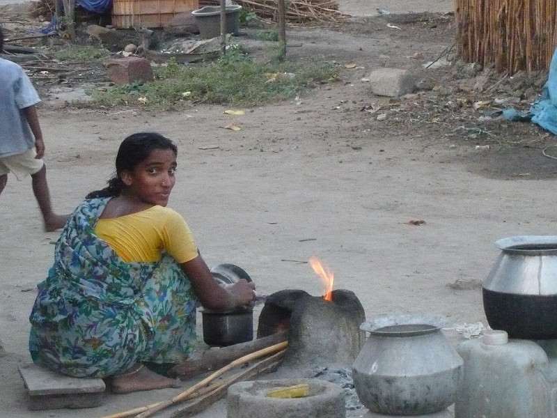 p1020156.jpg - More of the women at work.